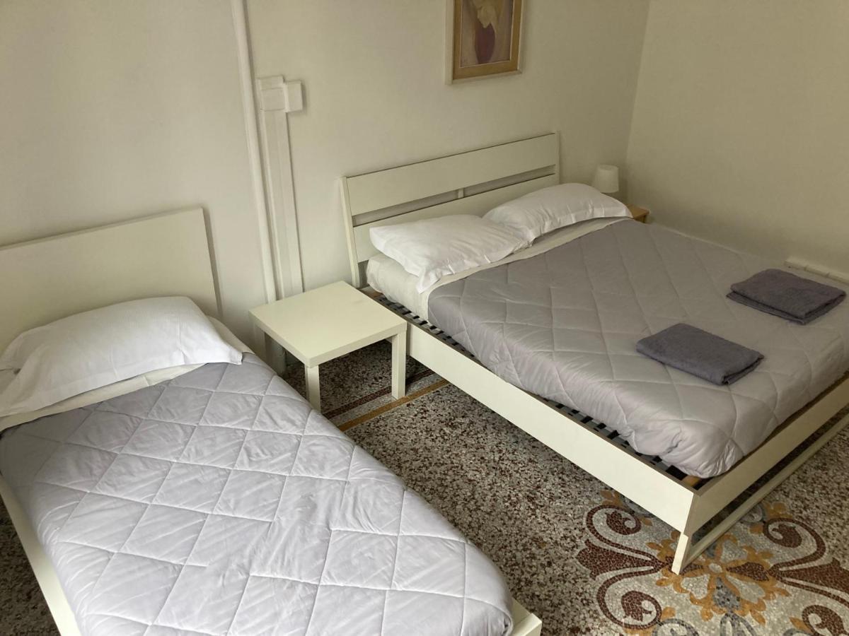 Guest House Roma جنوة المظهر الخارجي الصورة