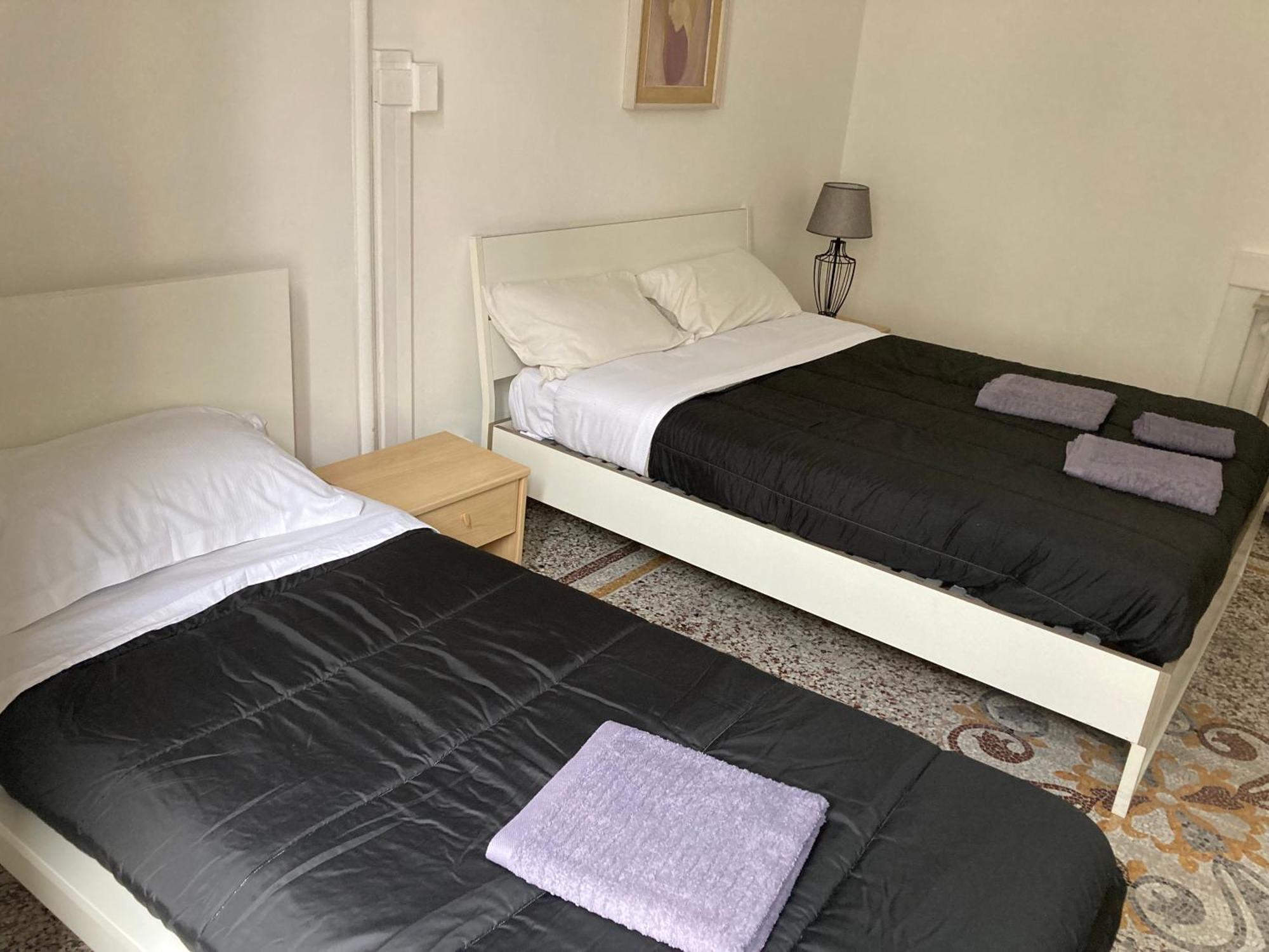 Guest House Roma جنوة المظهر الخارجي الصورة