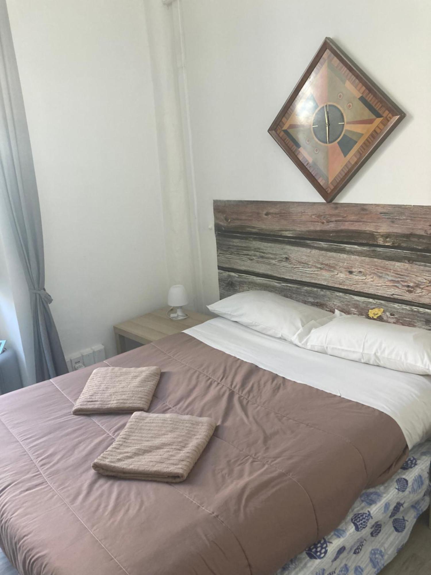 Guest House Roma جنوة المظهر الخارجي الصورة