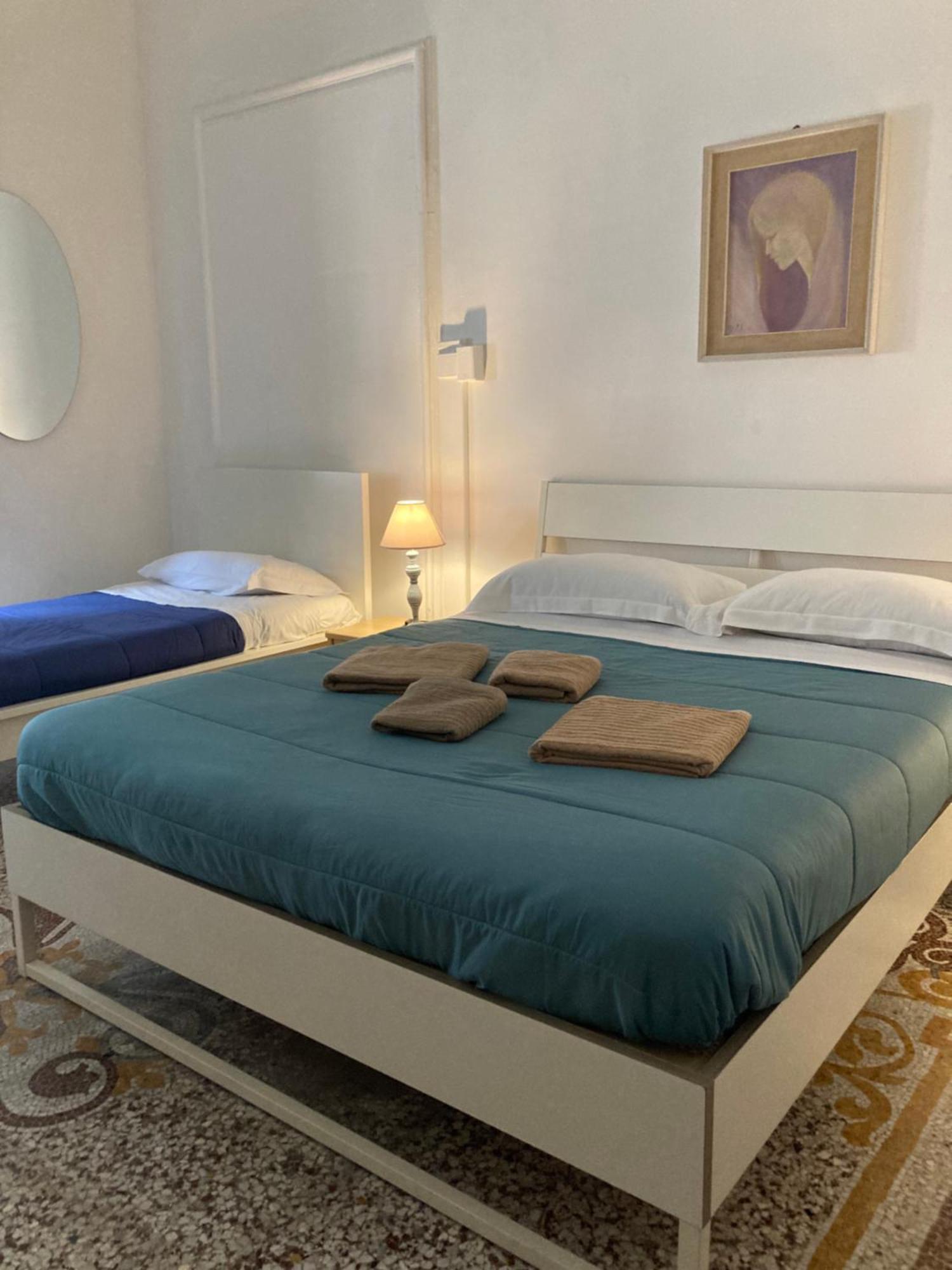 Guest House Roma جنوة المظهر الخارجي الصورة